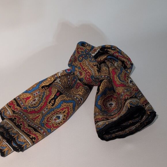 Colorful Scarf - Picture 8 of 9